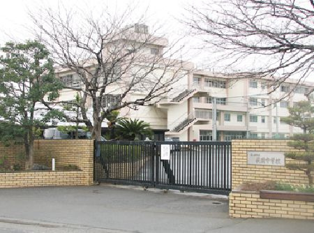 【中学校】茅ケ崎市立　萩園中学校まで835ｍ