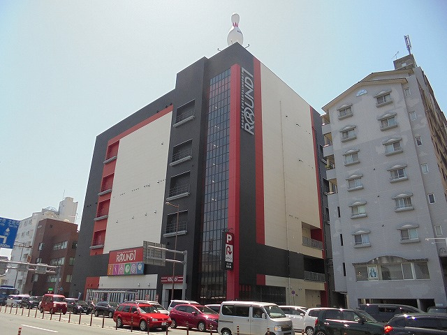 【ゲームセンター】ラウンドワン　高知店まで443ｍ
