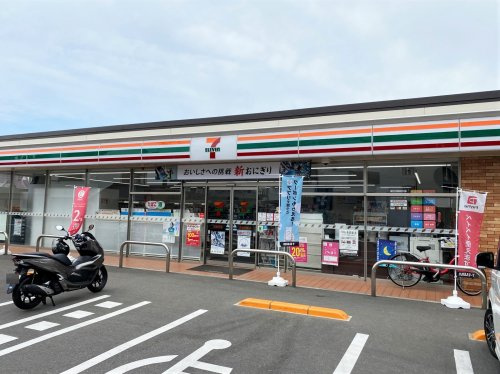 【コンビニエンスストア】セブンイレブン　泉南新家店まで904ｍ