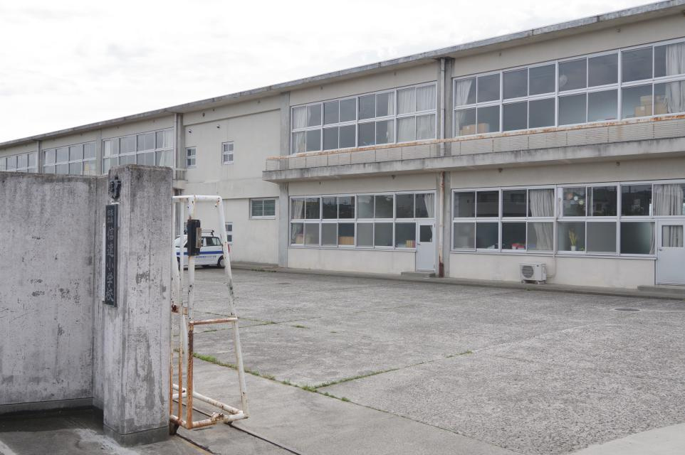 【小学校】泉南市立信達小学校まで970ｍ