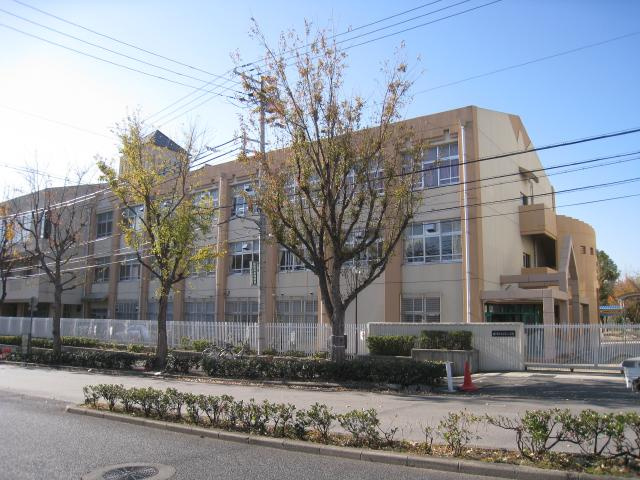 【小学校】神戸市立本山第三小学校まで1000ｍ