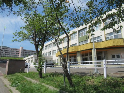 【中学校】松ヶ枝中学校まで699ｍ