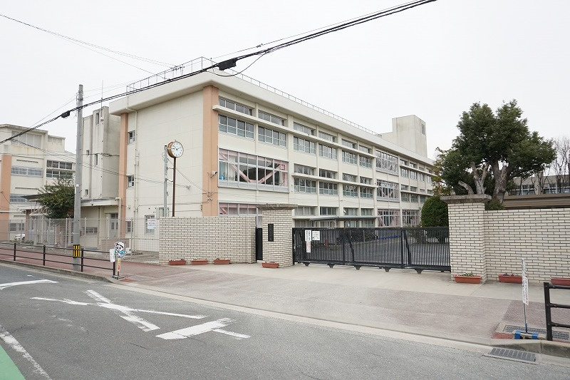 【小学校】福岡市立板付小学校まで167ｍ