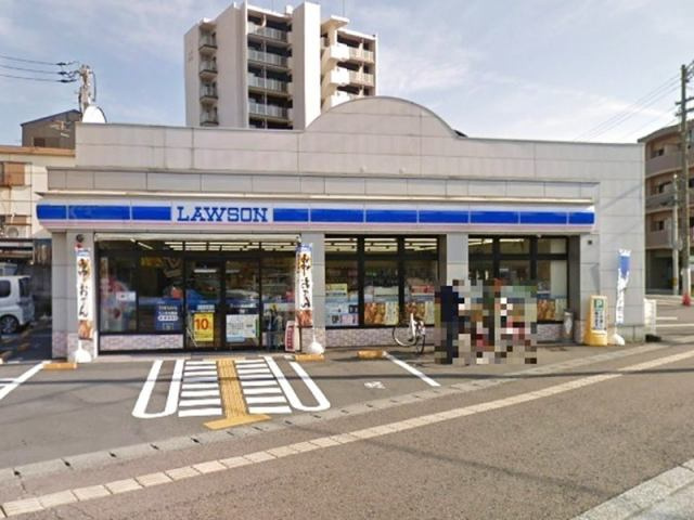 【コンビニエンスストア】ローソン高知小津店まで82ｍ