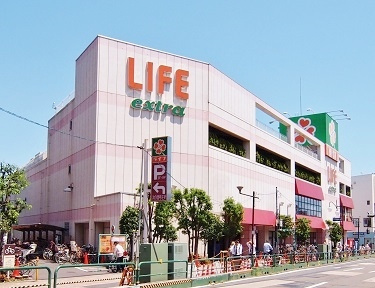 【スーパー】ライフ　千川駅前店まで430ｍ
