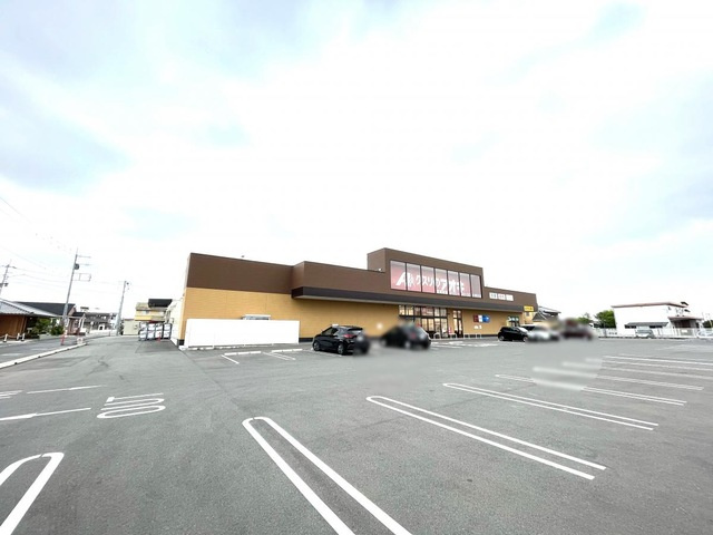 【ドラッグストア】クスリのアオキ小相木店まで1068ｍ