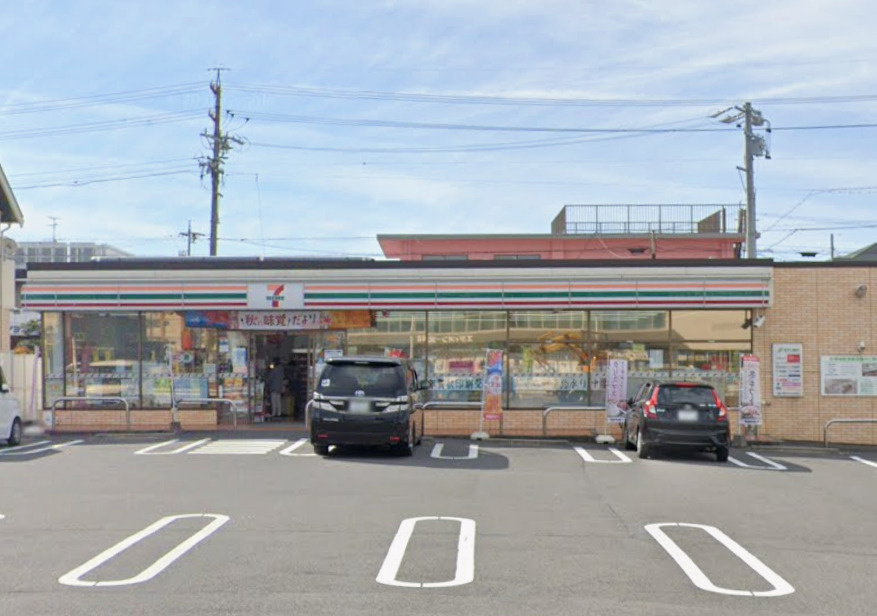 【コンビニエンスストア】セブンイレブン　一宮浅野大曲り店まで689ｍ