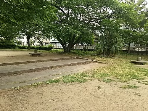 【公園】並木4丁目公園まで364ｍ