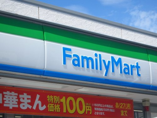 【コンビニエンスストア】ファミリーマート川口芝高木店まで702ｍ