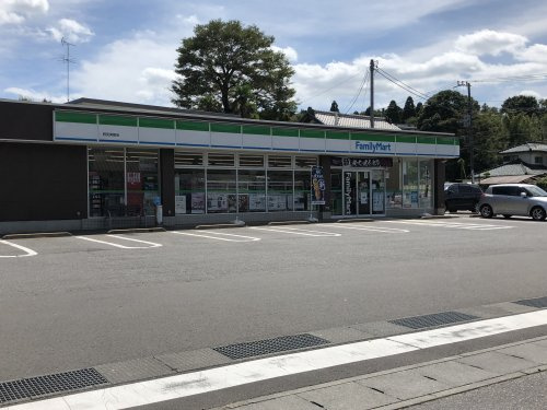 【コンビニエンスストア】ファミリーマート　阿見実穀店まで1113ｍ