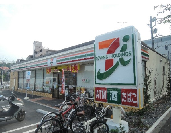 【コンビニエンスストア】セブンイレブン　下柚木2丁目店まで2018ｍ