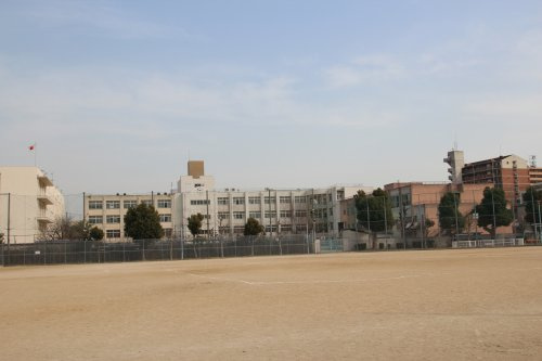 【小学校】大阪市立諏訪小学校まで792ｍ