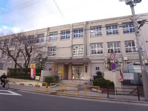 【小学校】大阪市立成育小学校まで264ｍ