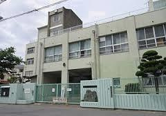 【小学校】みどり小学校まで534ｍ