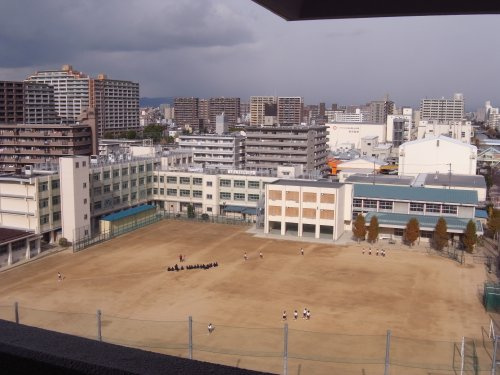 【中学校】大阪市立鯰江中学校まで194ｍ