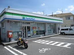 【コンビニエンスストア】ファミリーマート　はびきの五丁目店まで936ｍ