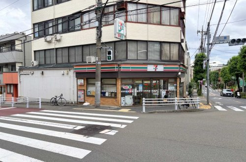 【コンビニエンスストア】セブンイレブン　目黒八雲5丁目店まで238ｍ