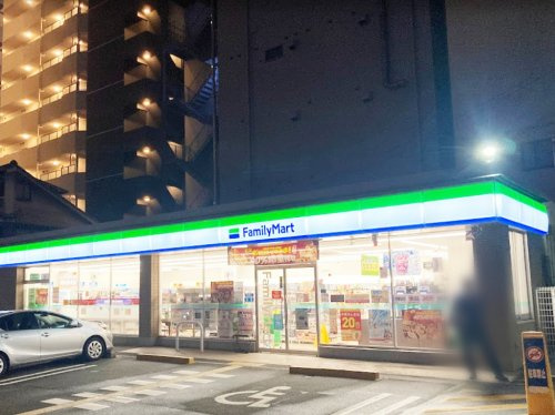 【コンビニエンスストア】ファミリーマート　常盤町二丁目店まで349ｍ