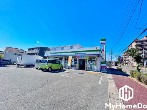 【コンビニエンスストア】ファミリーマート　楠一丁目店まで678ｍ