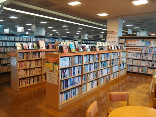 【図書館】川口図書館まで786ｍ