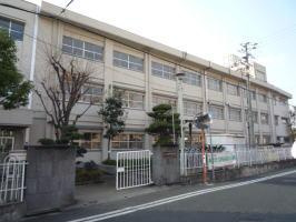 【小学校】西宮市立上甲子園小学校まで242ｍ