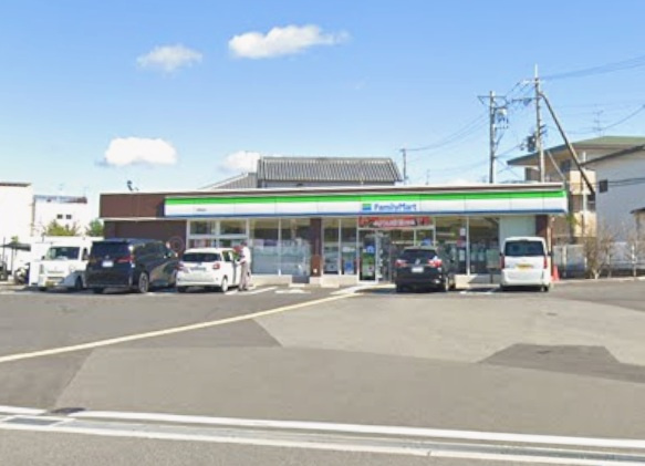 【コンビニエンスストア】ファミリーマート　堺岩室店まで161ｍ