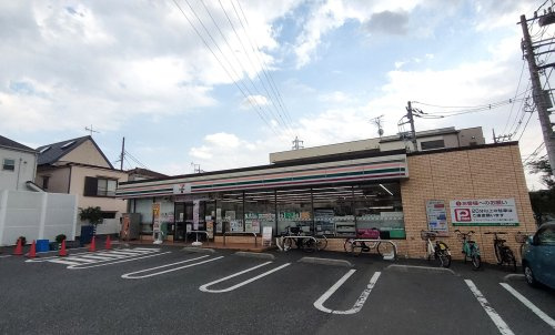 【コンビニエンスストア】セブンイレブン　足立西新井本町4丁目店まで577ｍ