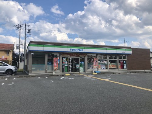 【コンビニエンスストア】ファミリーマート豊岡駅西口店まで489ｍ