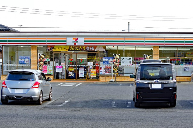 【コンビニエンスストア】セブンイレブン群馬桐原店まで438ｍ