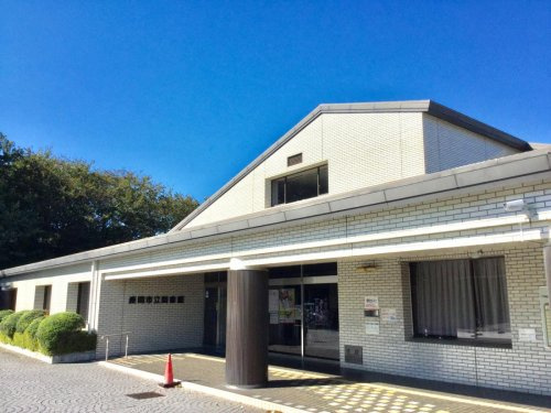 【図書館】座間市立図書館まで837ｍ