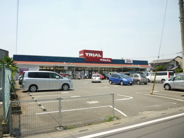 【ディスカウントショップ】トライアル上尾本町店まで311ｍ