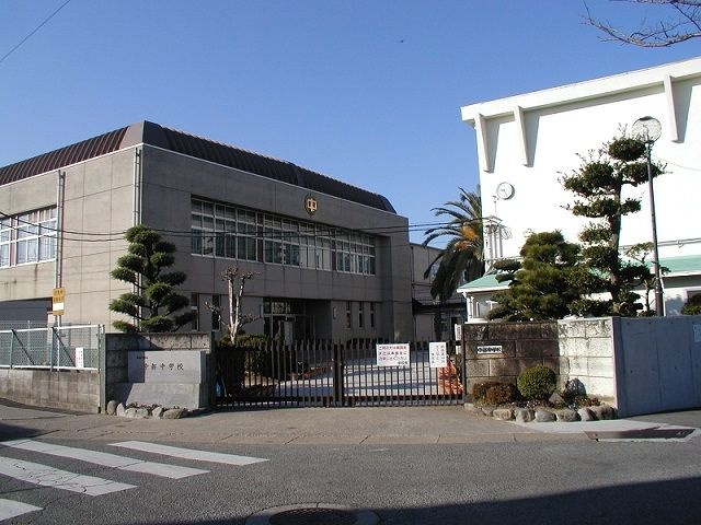 【中学校】加古川市立中部中学校まで1462ｍ