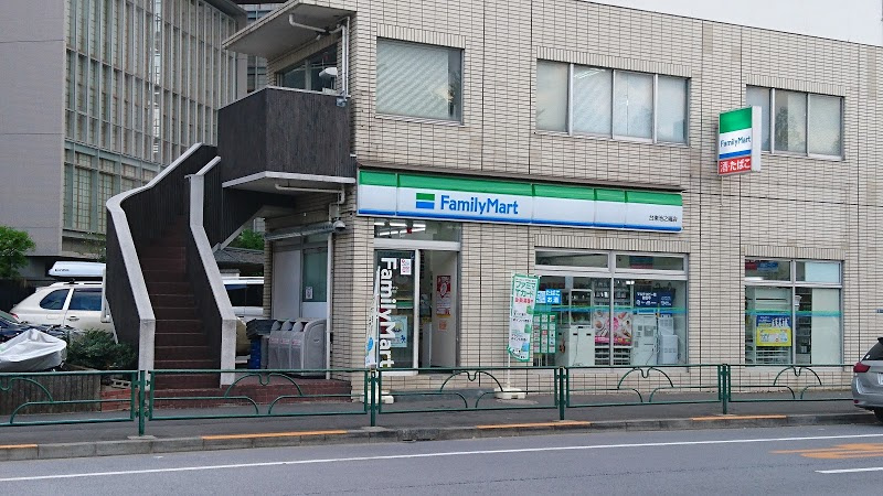 【コンビニエンスストア】ファミリーマート　台東池之端店まで140ｍ