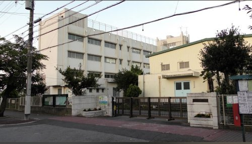 【小学校】市川市立曽谷小学校まで1100ｍ