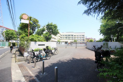 【小学校】瀬戸ヶ谷小学校まで556ｍ