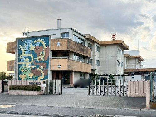 【小学校】小山市立小山城北小学校まで230ｍ