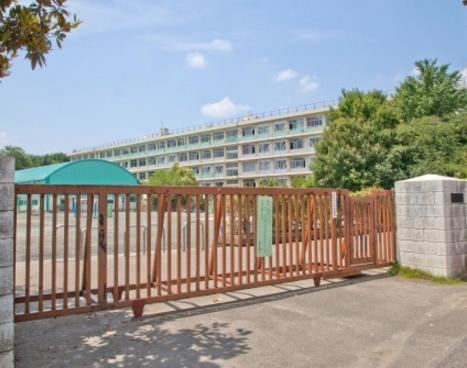 【小学校】所沢市立山口小学校まで463ｍ