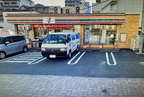 【コンビニエンスストア】セブンイレブン　小倉守恒店まで616ｍ