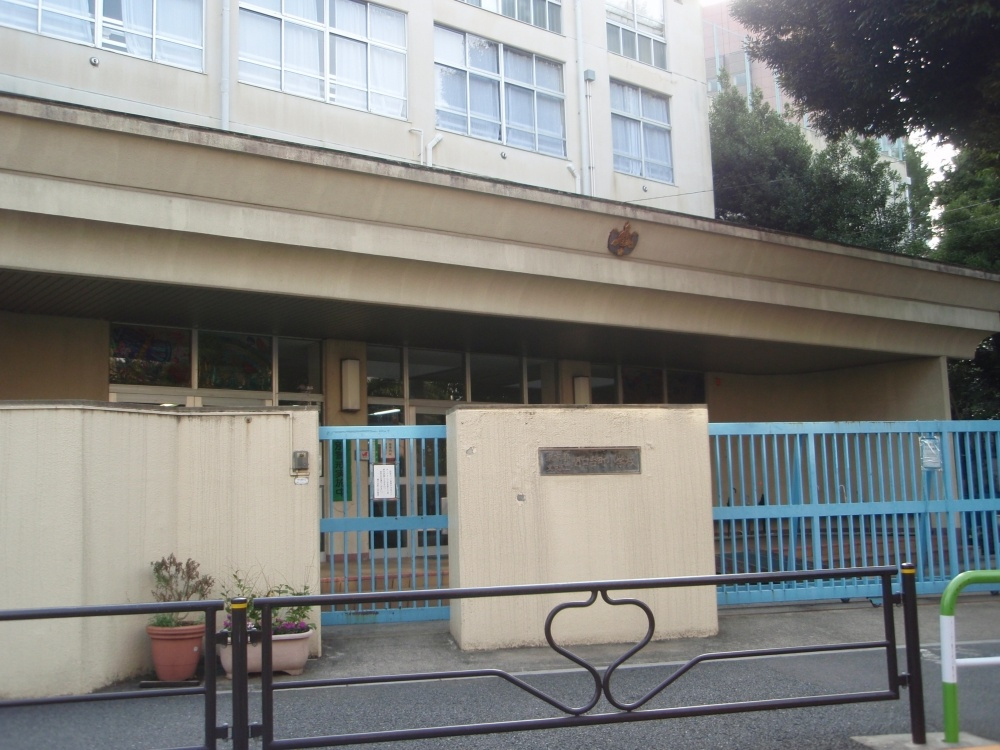 【小学校】文京区立関口台町小学校まで793ｍ