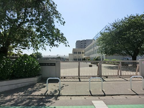 【小学校】大和市立文ヶ岡小学校まで515ｍ