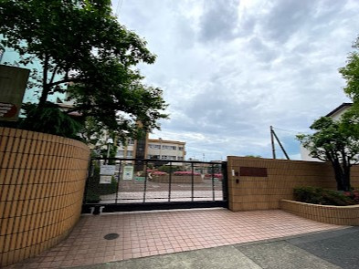 【小学校】名古屋市立米野小学校まで745ｍ