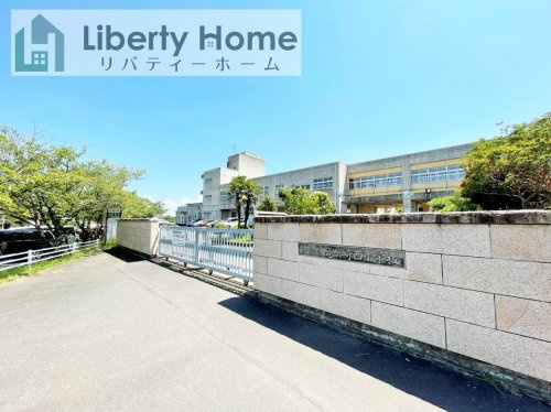 【小学校】龍ケ崎市立龍ケ崎西小学校まで600ｍ