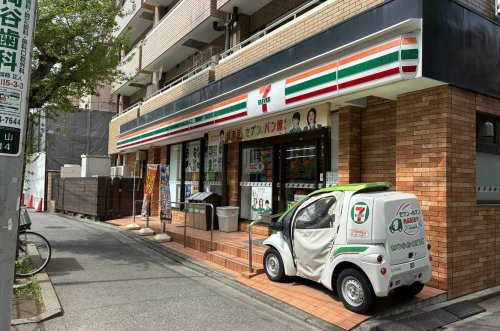 【コンビニエンスストア】セブンイレブン文京植物園前店まで263ｍ
