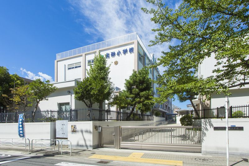 【小学校】江東区立北砂小学校まで477ｍ