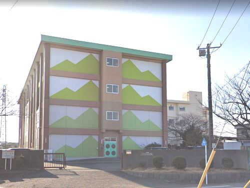 【小学校】寒川町立小谷小学校まで678ｍ