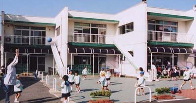 【幼稚園】スミレ幼稚園まで442ｍ