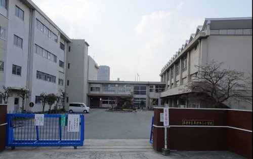 【小学校】草津市立草津第二小学校まで484ｍ