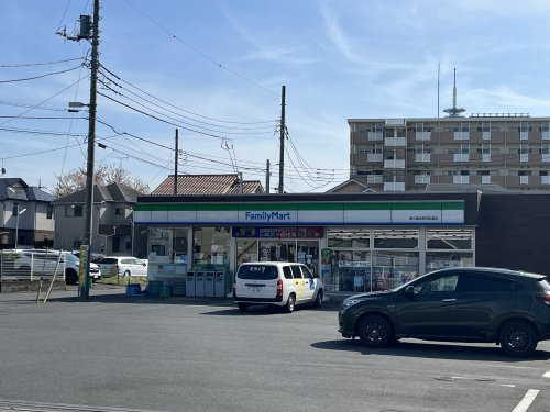 【コンビニエンスストア】ファミリーマート東久留米所沢街道店まで567ｍ