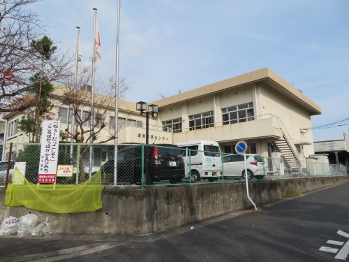 【市役所・区役所】唐崎市民センターまで601ｍ