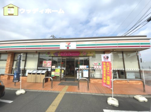 【コンビニエンスストア】セブンイレブン　春日部中央6丁目店まで575ｍ